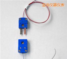 ���u���ż���^